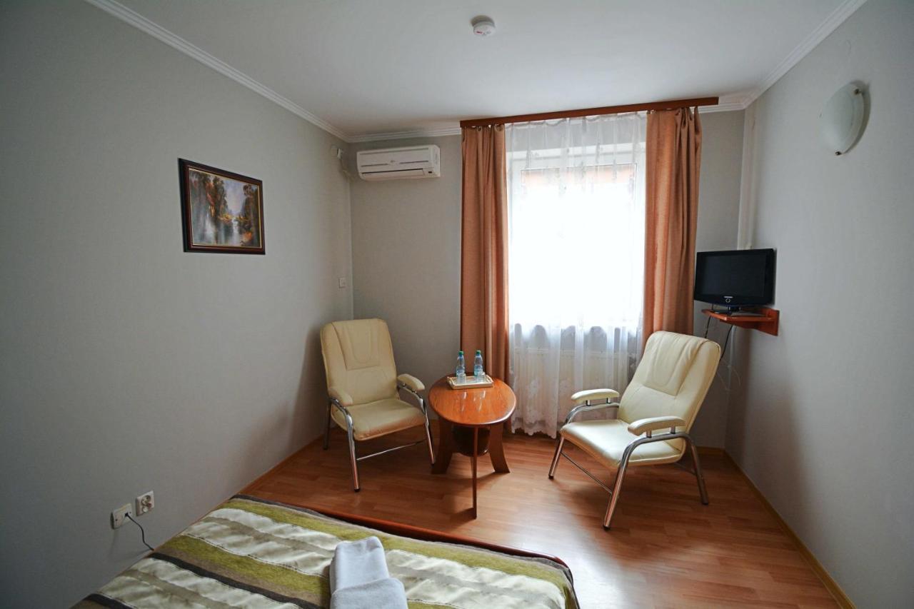 Hotel Awis Kutno Eksteriør billede